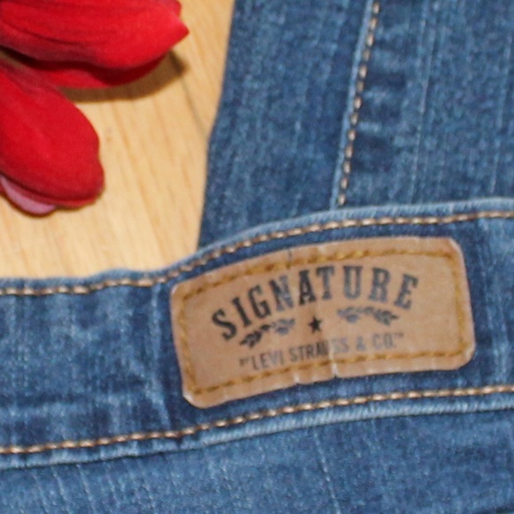 Levis Signature Skinny Jeans Size 8 - Picture 4 of 4